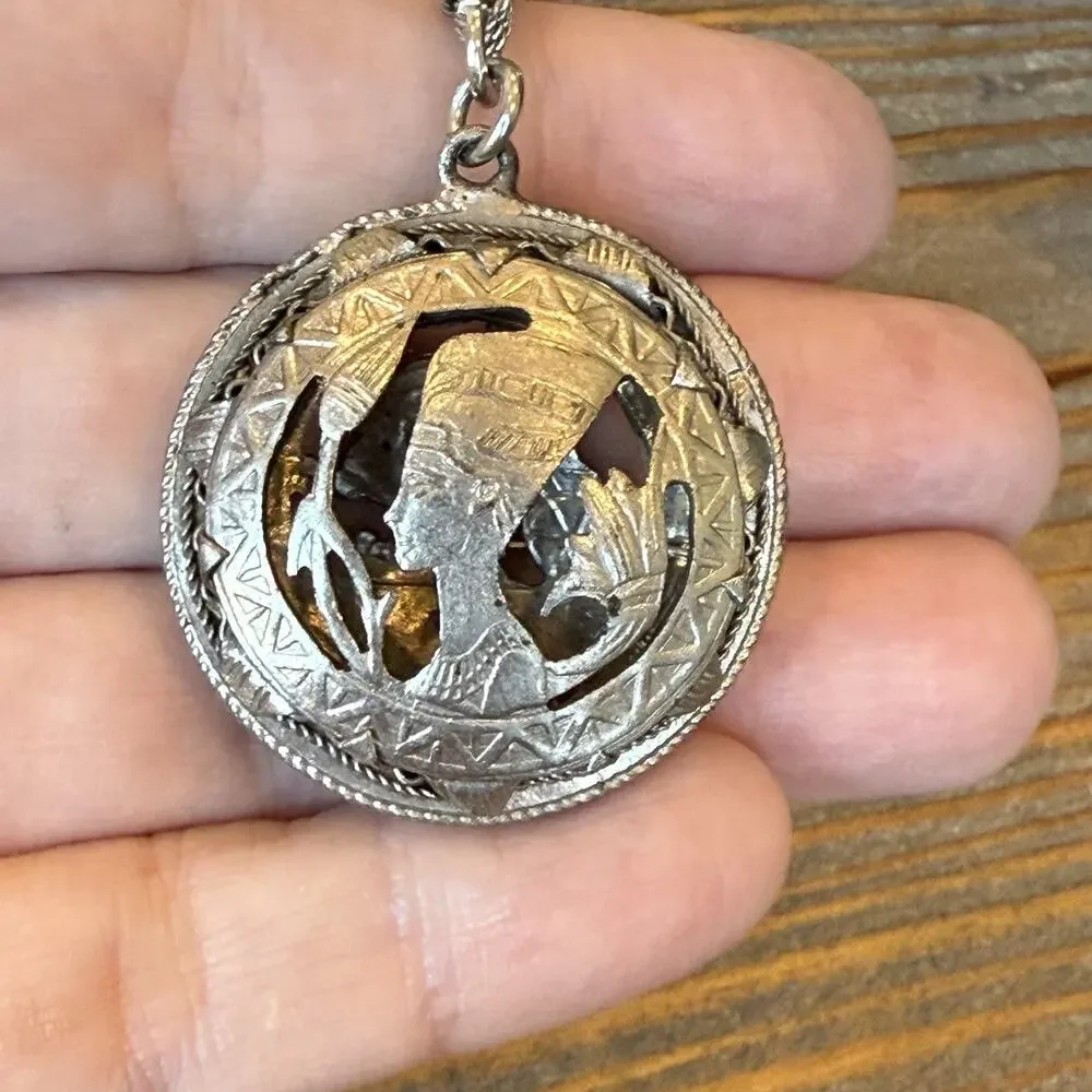 Art Deco Egyptian Revival Silver Plated Key Chain Fob Chain Nefertiti & Horse